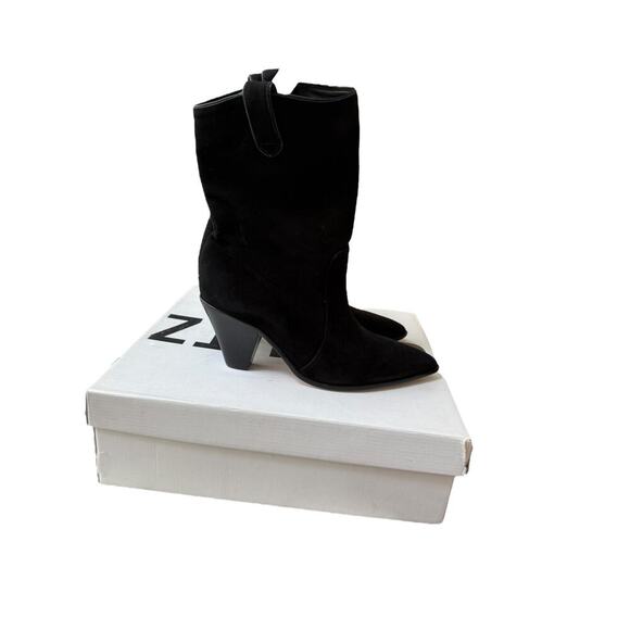 NIB Schutz Women's Black Mackie Nubuck Leather Bootie Size 7.5 B - Picture 6 of 10